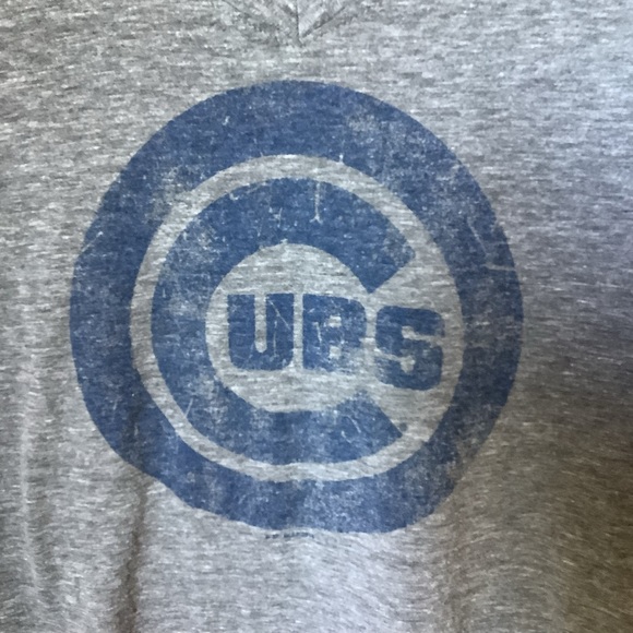 Chicago Cubs MLB V Neck T Shirt Sz L - Picture 3 of 4